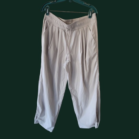 ATHLETA Brooklyn Ankle Pants‎ Women’s Size 8 Beige - Picture 1 of 5
